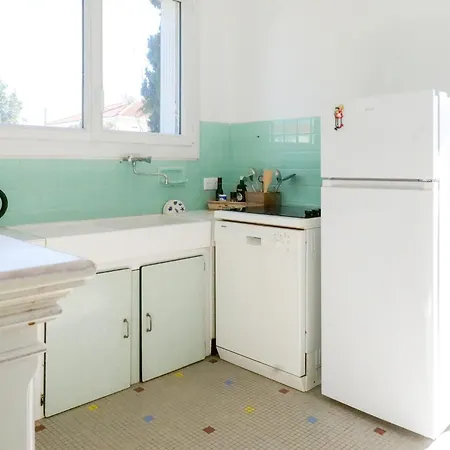 Belle Maison De Avec Piscine - 8 Personnes